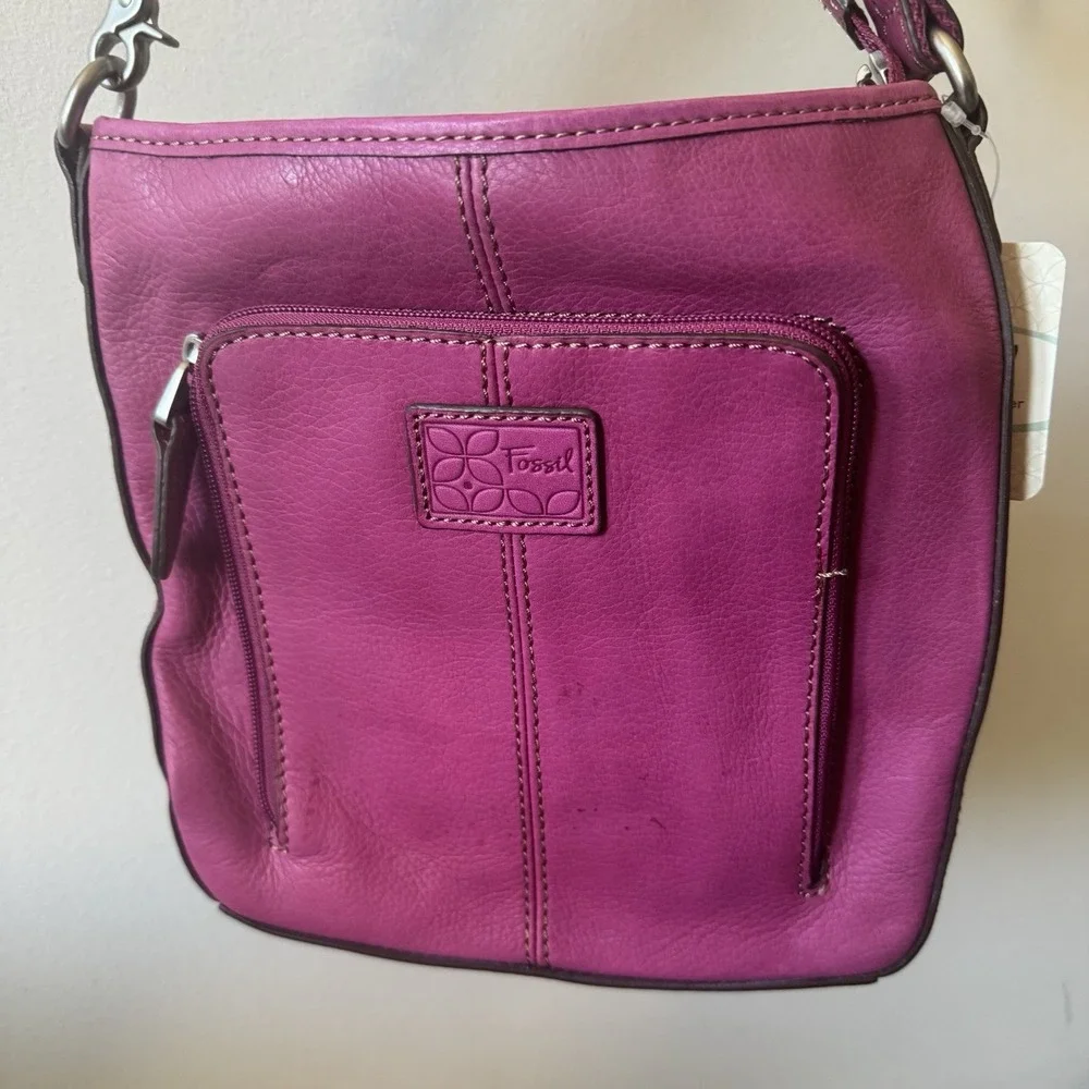 NWT Fossil Traveler Vintage Y2K Hot Pink Crossbody Bag Barbie Biker Boho Chic